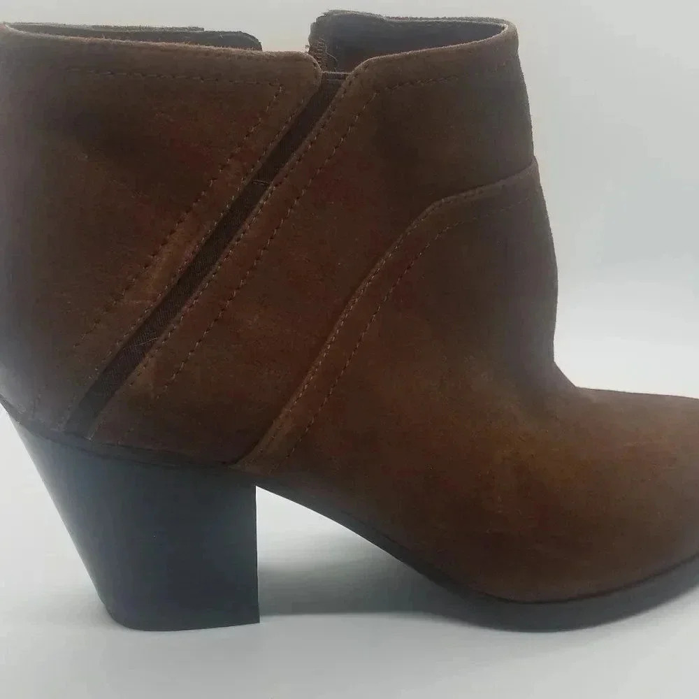 New franco sarto ankle high boot's  ( NWOT)